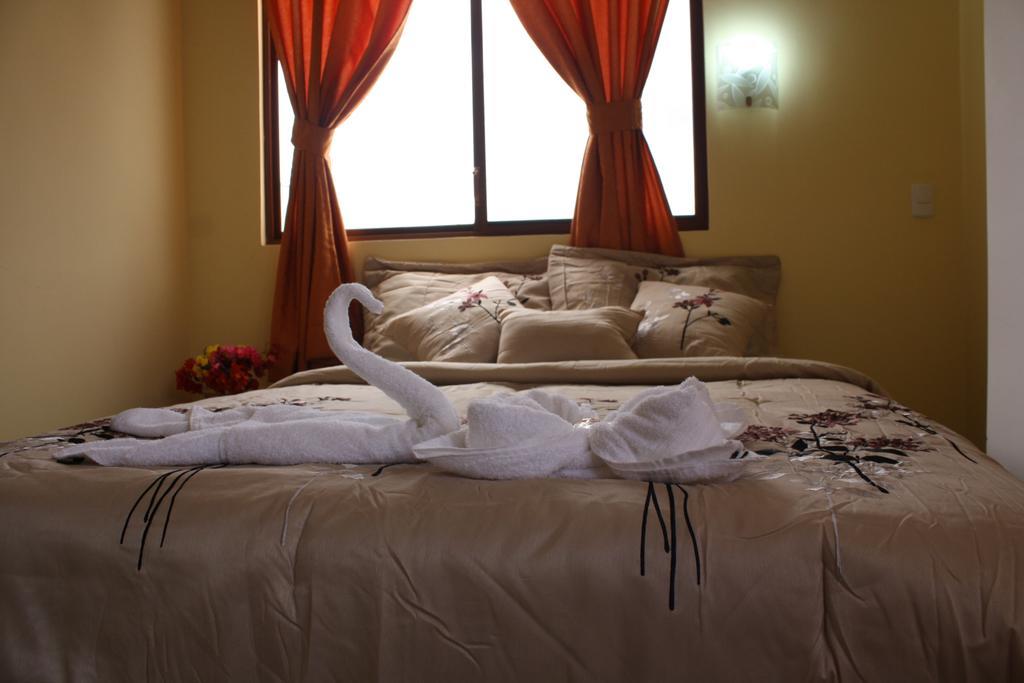 Hostal Espana Puerto Ayora  Exteriör bild
