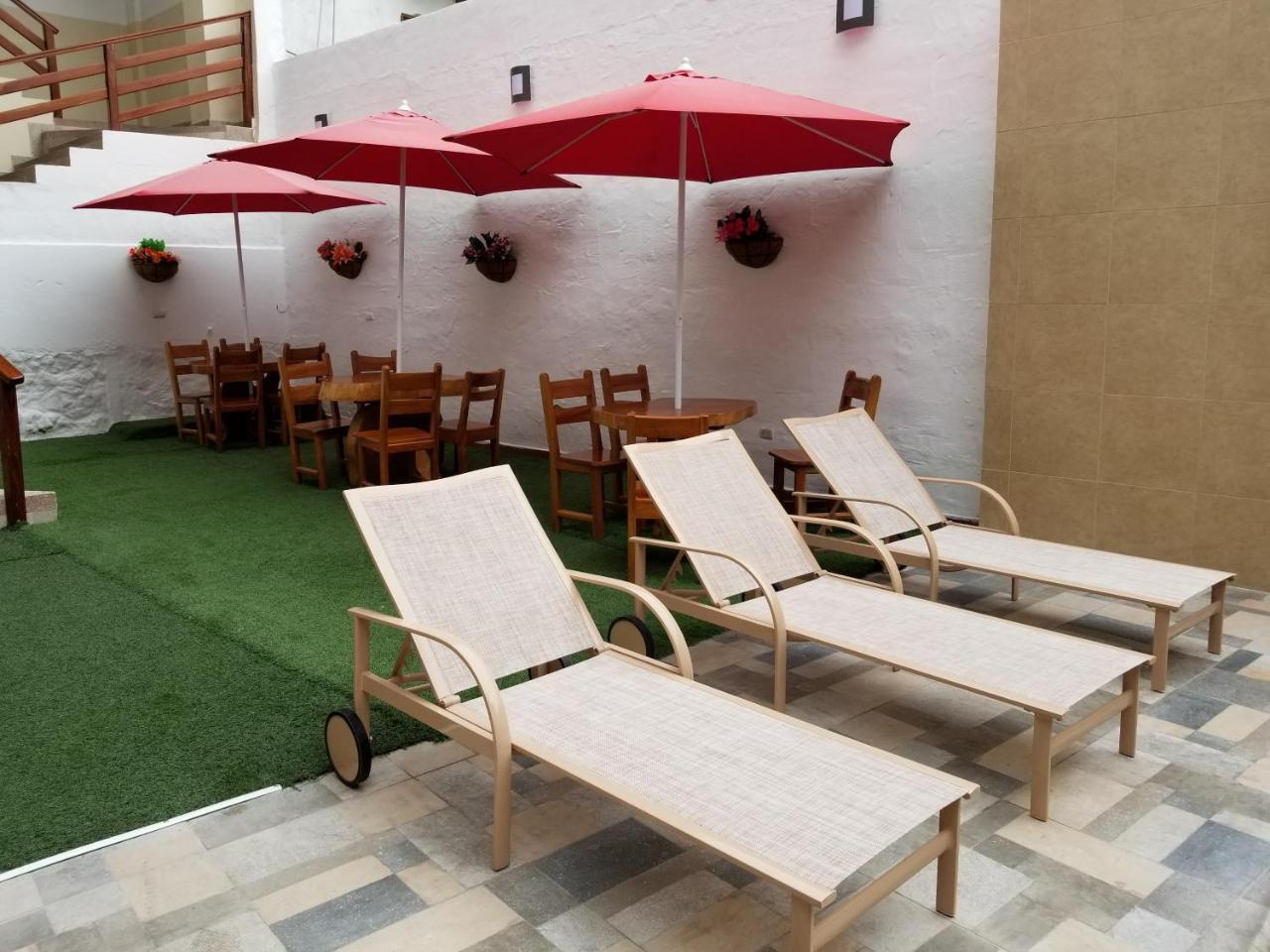 Hostal Espana Puerto Ayora  Exteriör bild